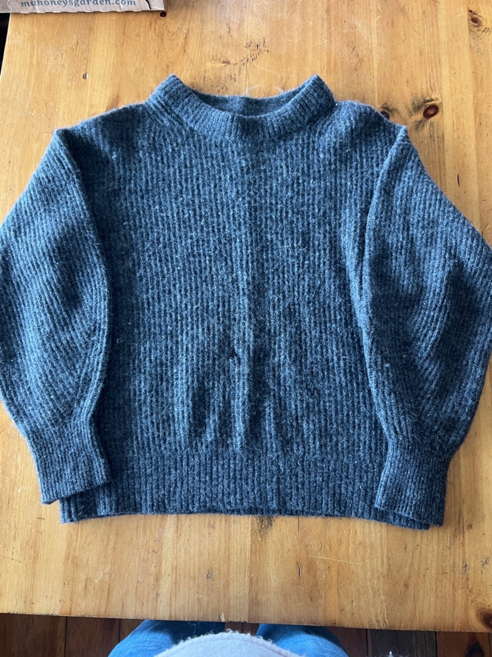 Everlane Cocoon Crew in Alpaca - Dark Charcoal